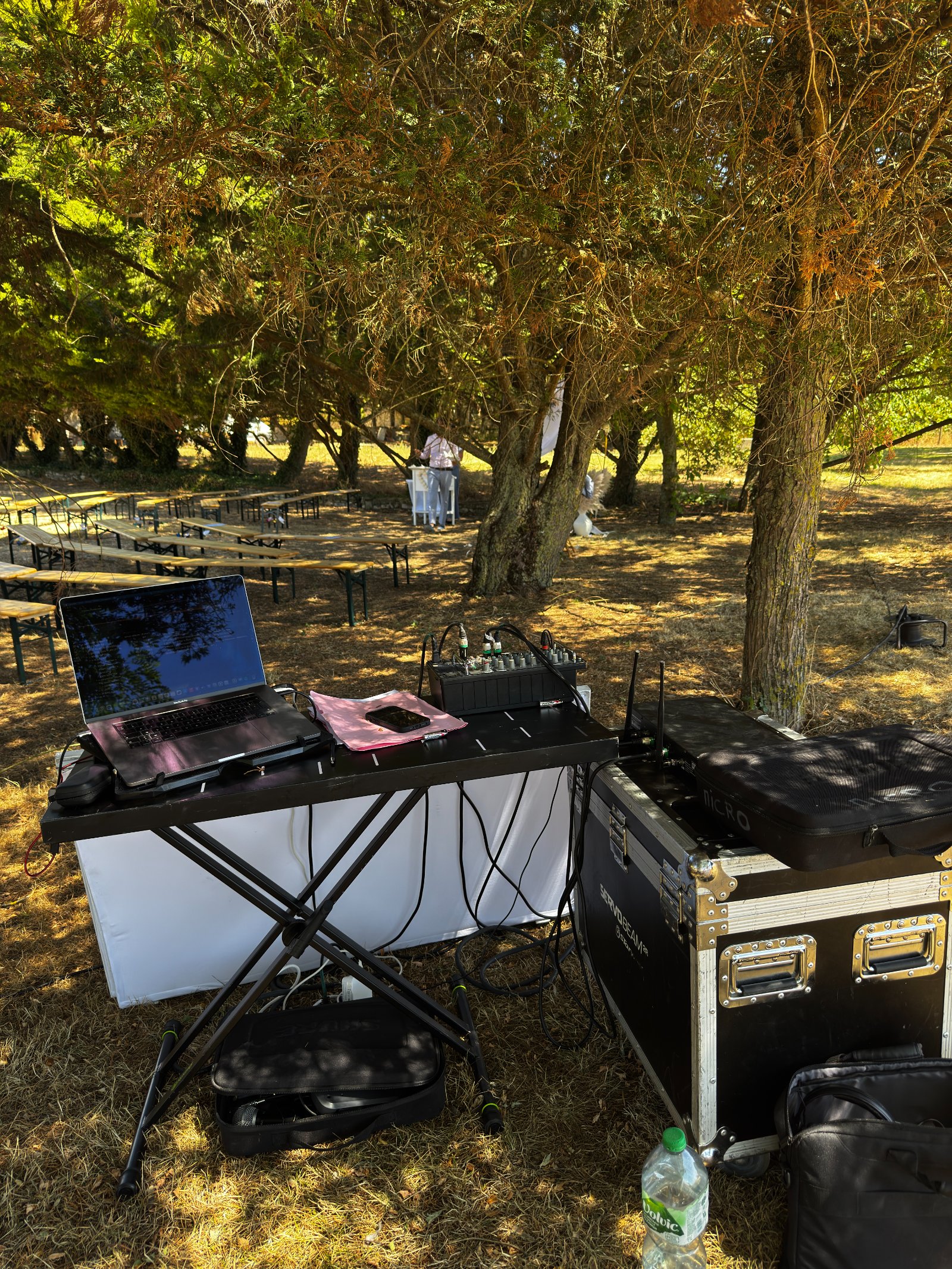 INSTALLATION,MARIAGE LAIQUE EXTERIEUX